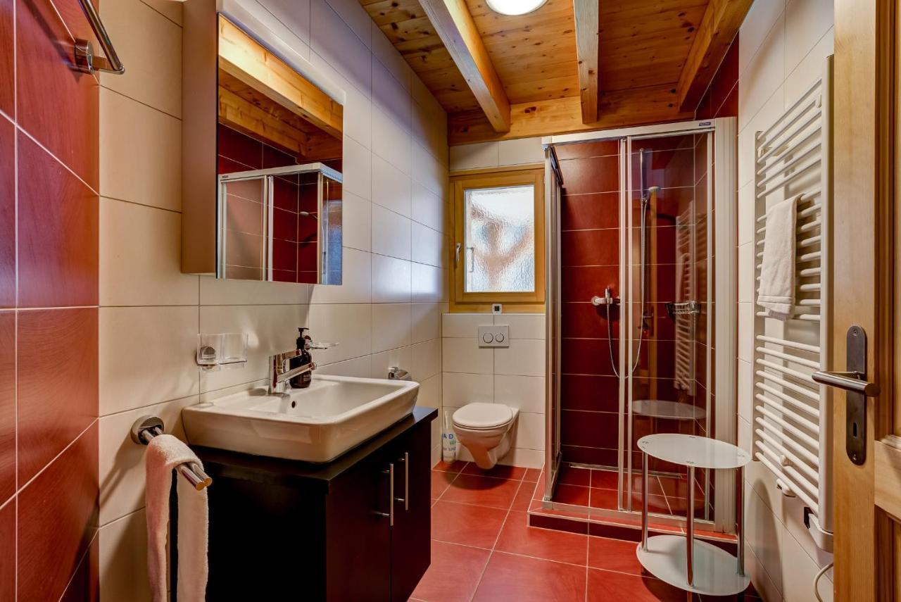 Chalet Flocon De Neige - Jacuzzi - Sauna La Tzoumaz Exterior foto